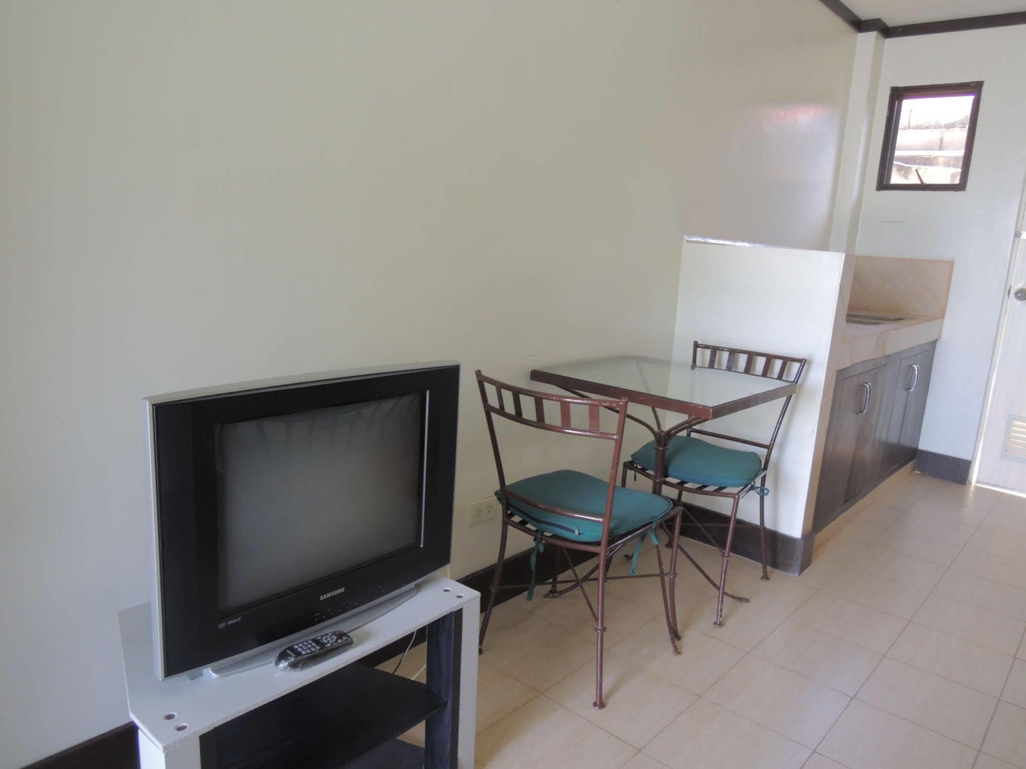 Palms Seaside Inn And Resort Medellin 외부 사진