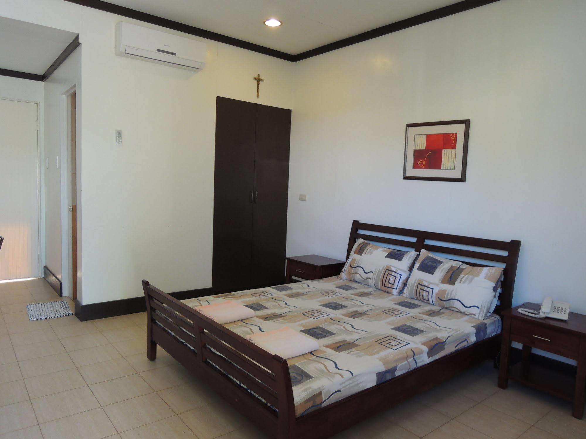 Palms Seaside Inn And Resort Medellin 외부 사진