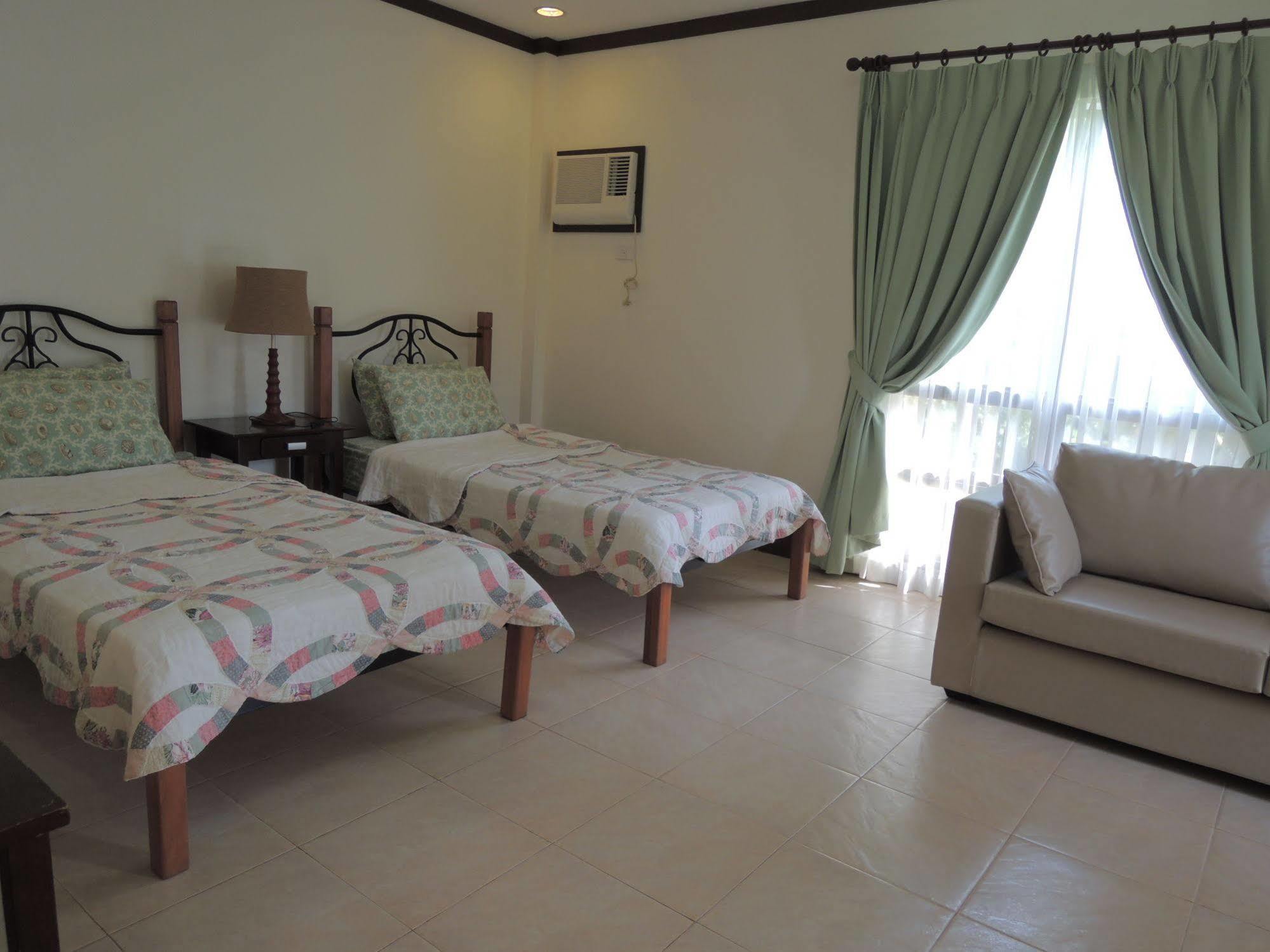 Palms Seaside Inn And Resort Medellin 외부 사진