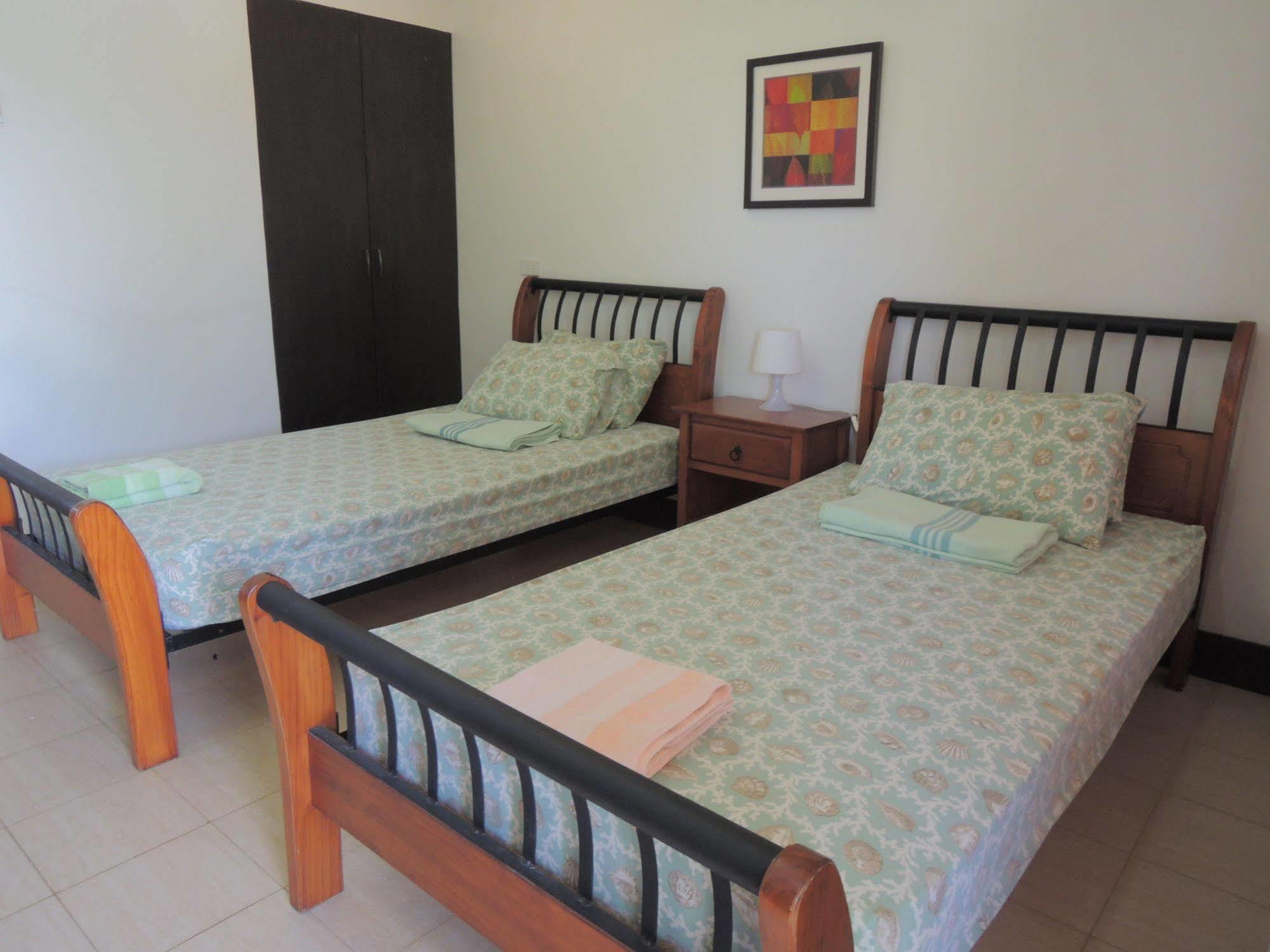 Palms Seaside Inn And Resort Medellin 외부 사진