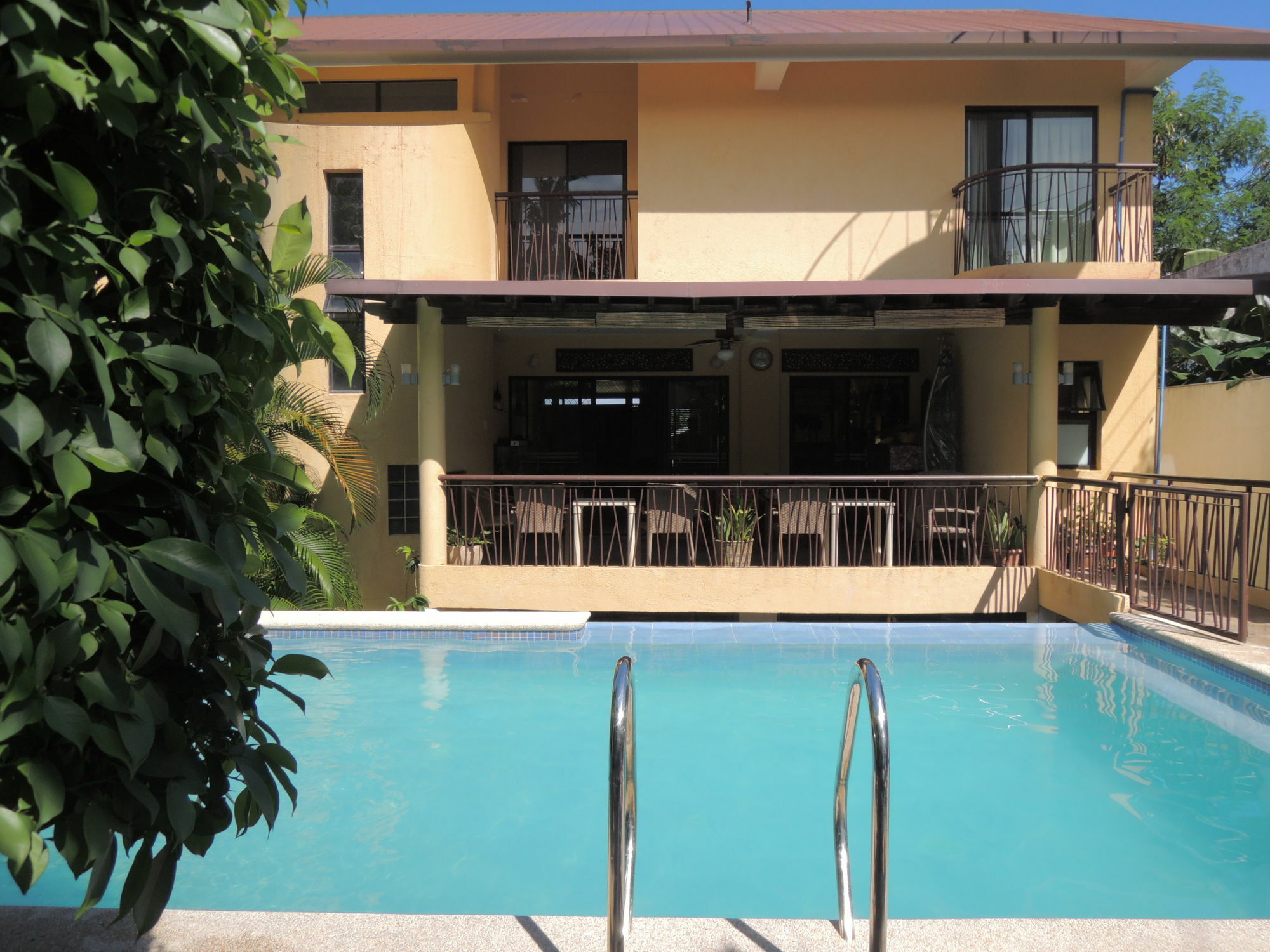 Palms Seaside Inn And Resort Medellin 외부 사진